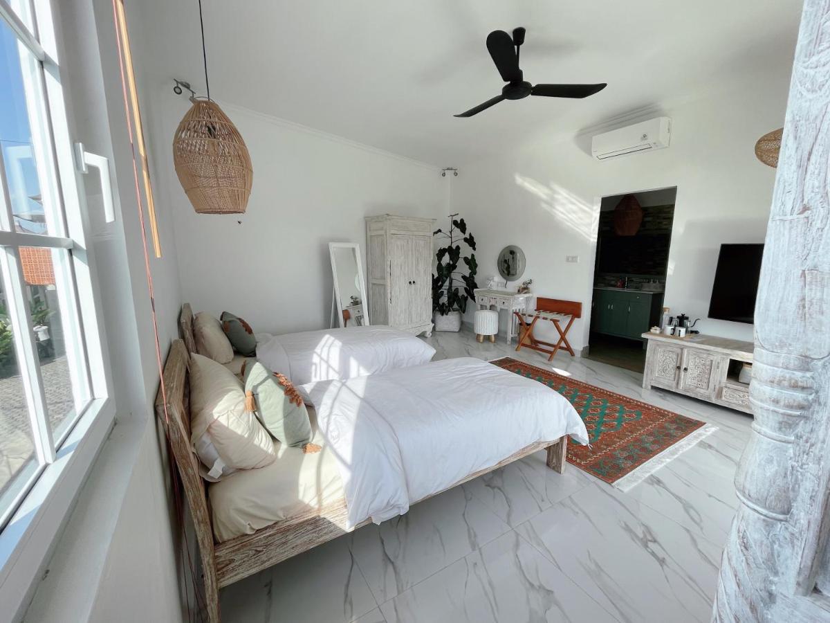 Keramas Moonlight Villa Exterior photo